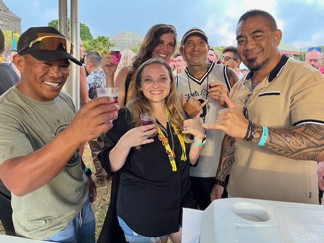 Hawaiian Rotarians join forces with the Rotary Club of Honolulu to support the Honolulu Beer Festival fundraiser