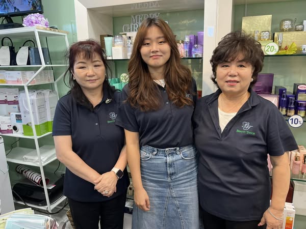 Beauty Touch now open at the Pearl City Shopping Center