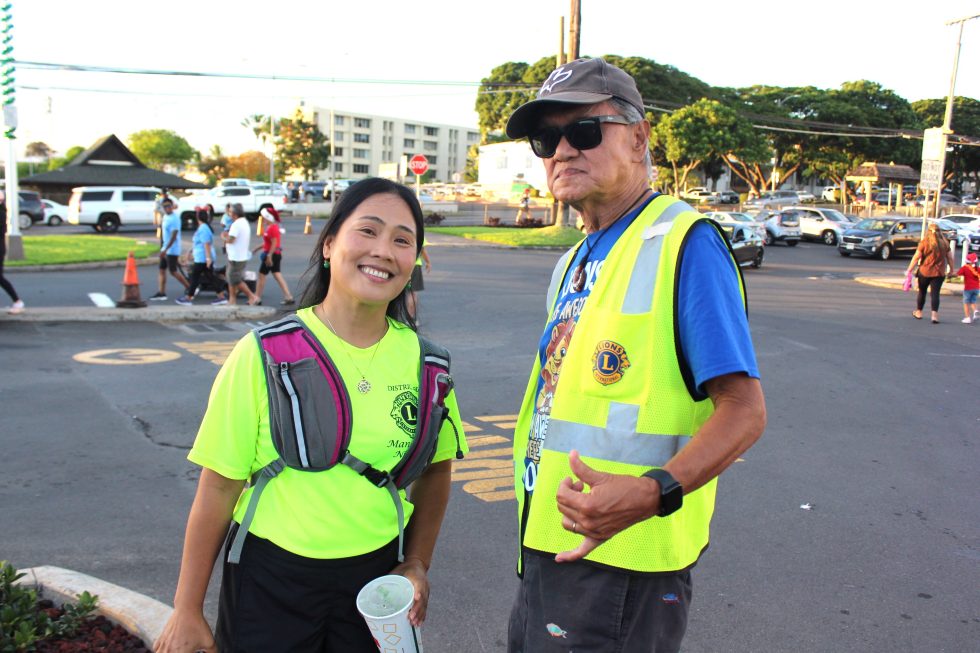 Mahalo to Mana Loa Nimitz Lions Club for volunteering at the Pearl City Shopping Center Christmas Parade